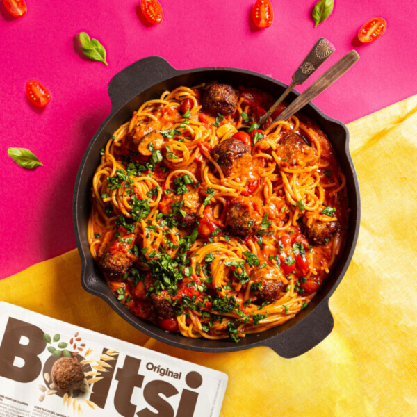 Pasta one-pan con polpette all’avena